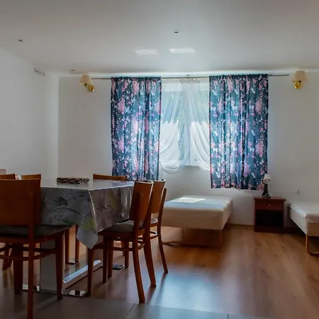 Zielony Zakatek - Apartamenty Nad Jeziorem Ostrowo Troszyn Zewnętrze zdjęcie
