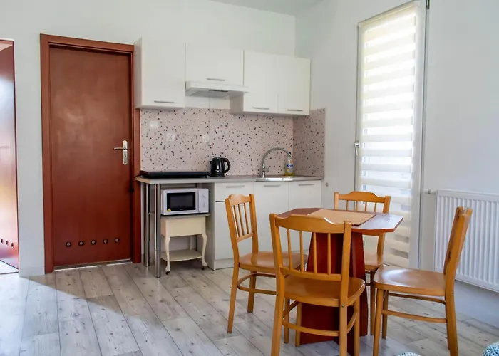 Zielony Zakatek - Apartamenty Nad Jeziorem Ostrowo